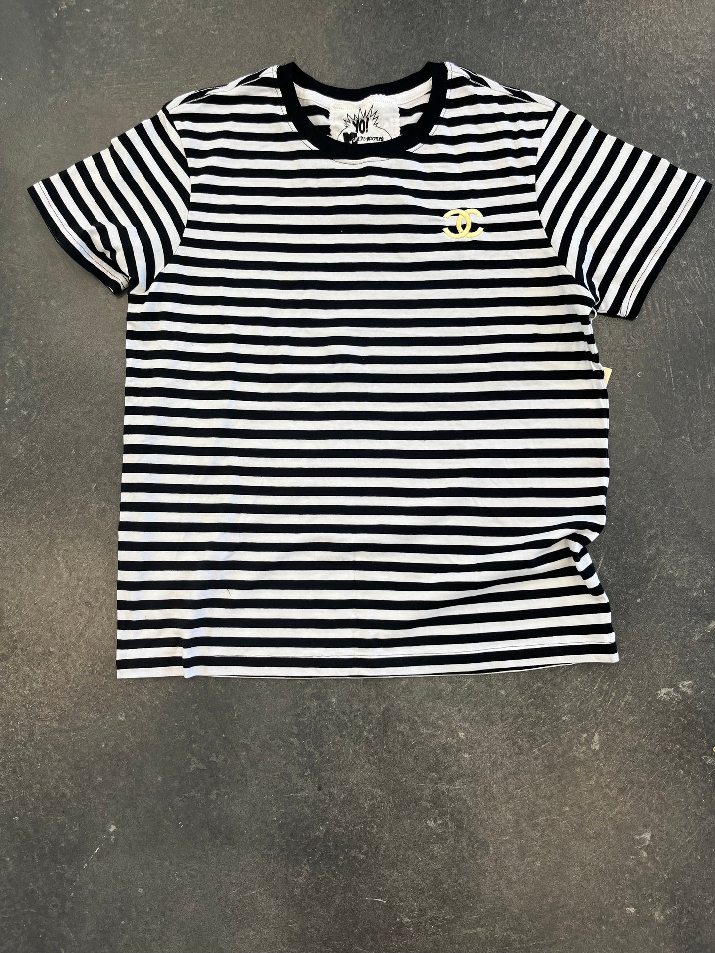 STRIPE T SHIRT EMBROIDERED