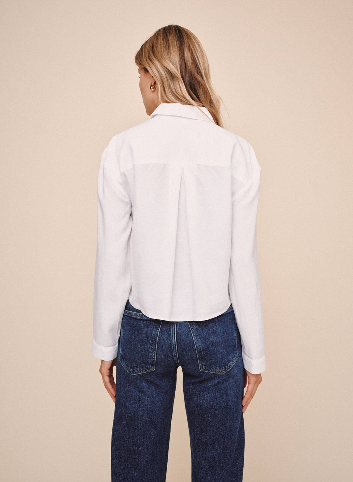 B2395-654-303 - CROPPED BUTTON DOWN