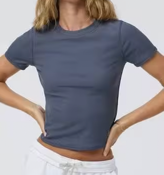 VUORI POSE FITTED TEE