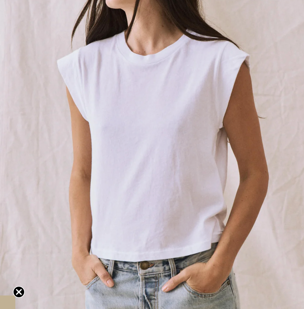 THE PEAK SHOULDER TEE