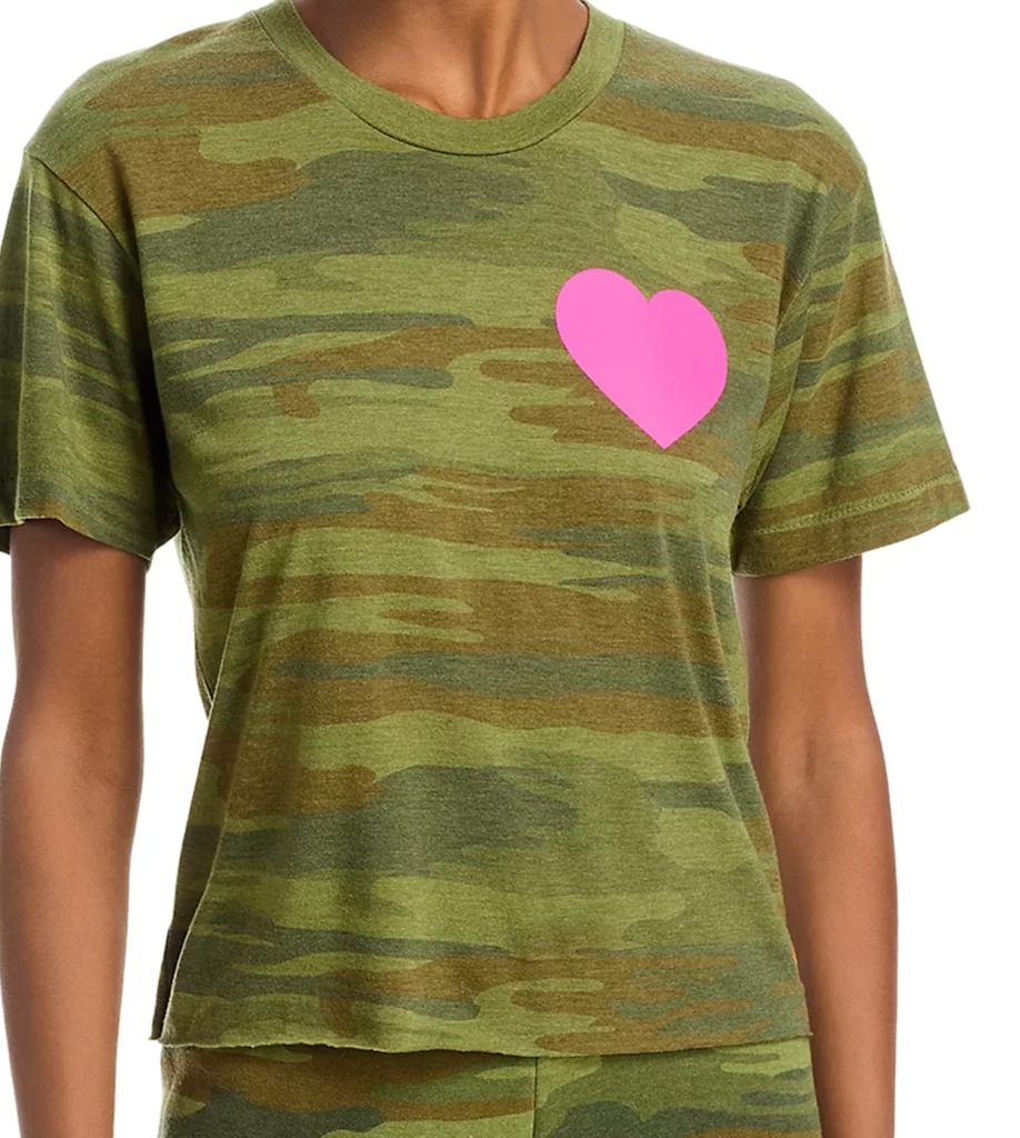 AV BOYFRIEND TEE
