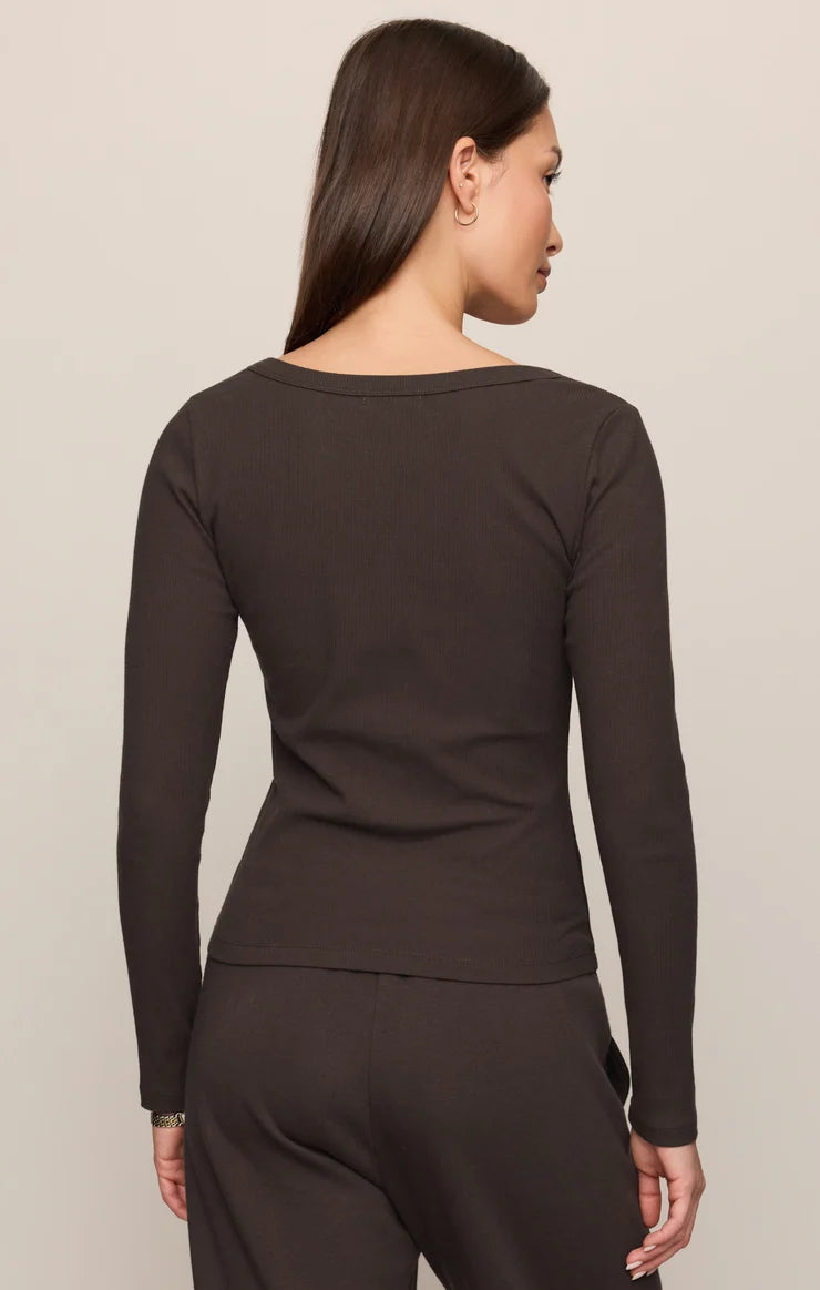 Greyson Scoop Long Sleeve Tee