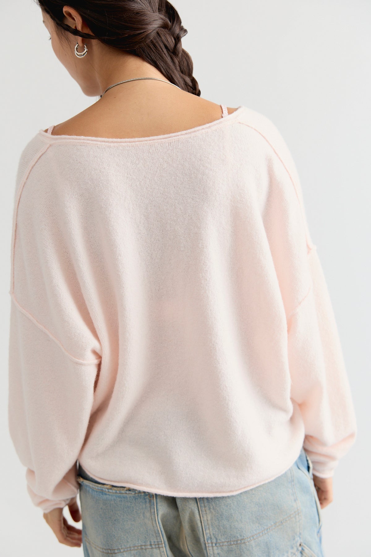 See Me V-Neck Pullover in Ballet Slipper