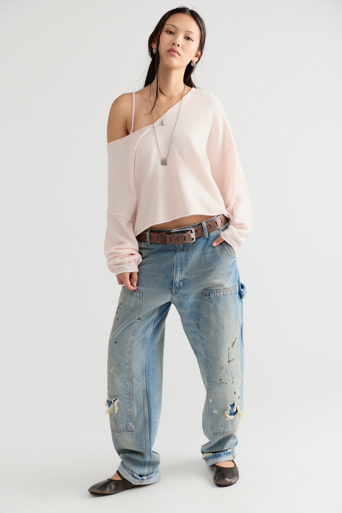 See Me V-Neck Pullover in Ballet Slipper