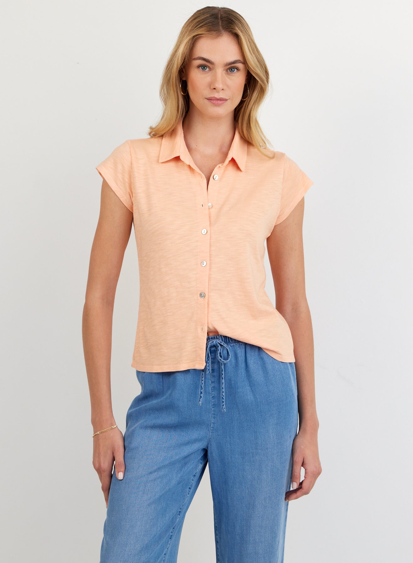 B4897-G55-302 - CAP SLEEVE BUTTON DOWN