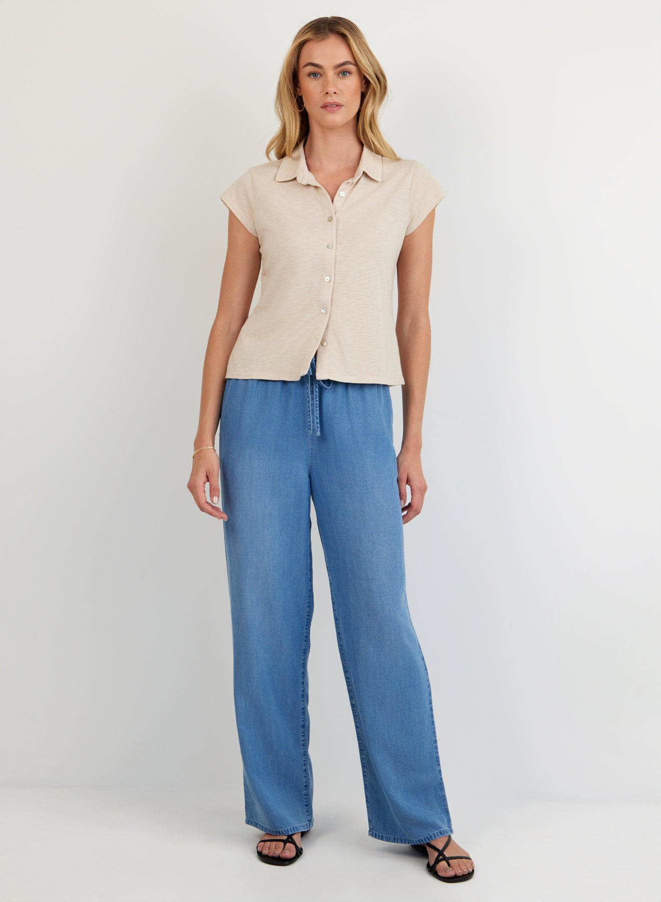 B4897-G55-302 - CAP SLEEVE BUTTON DOWN