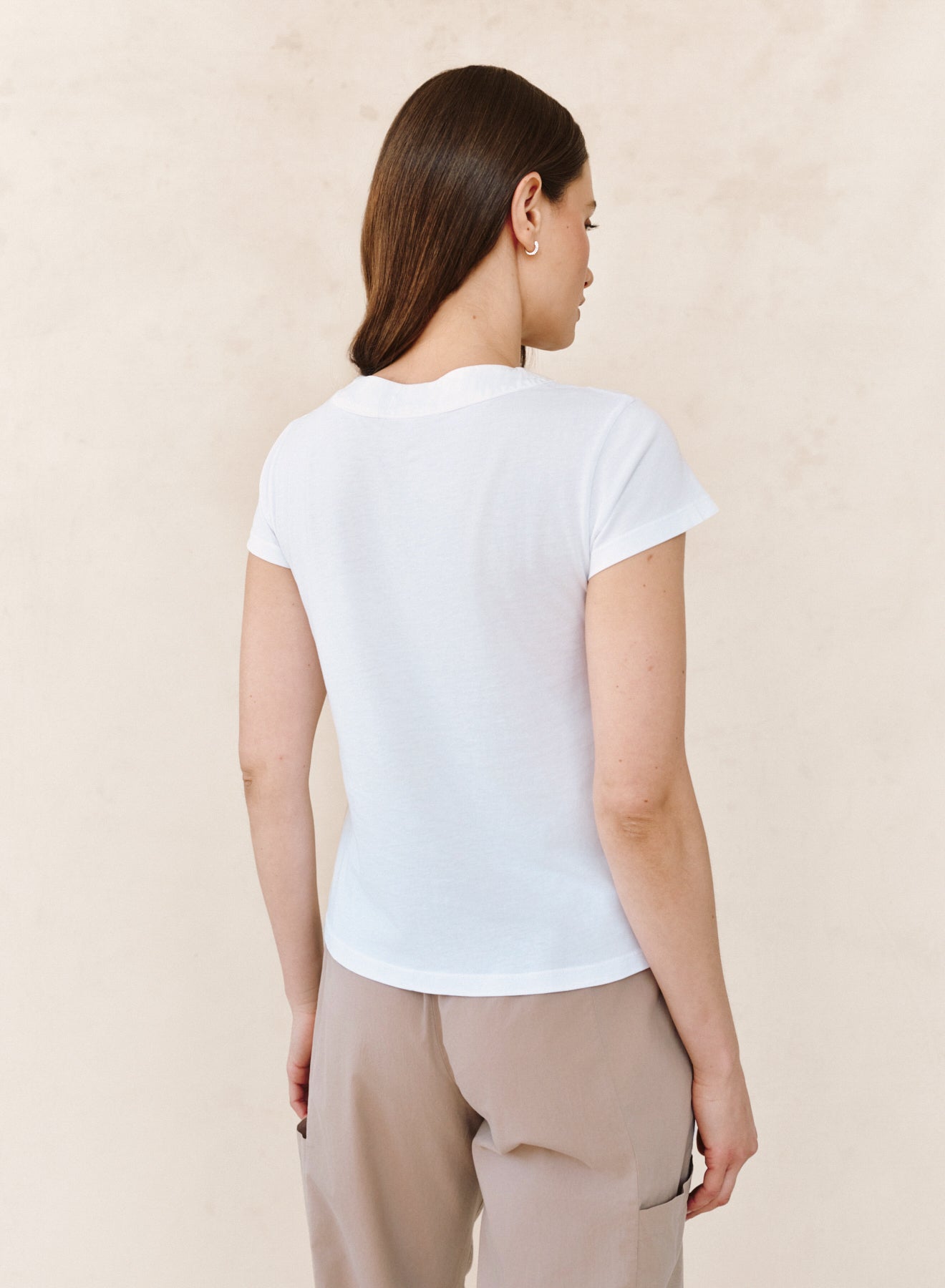 B2878-D90-302 - MIXED V-NECK TEE