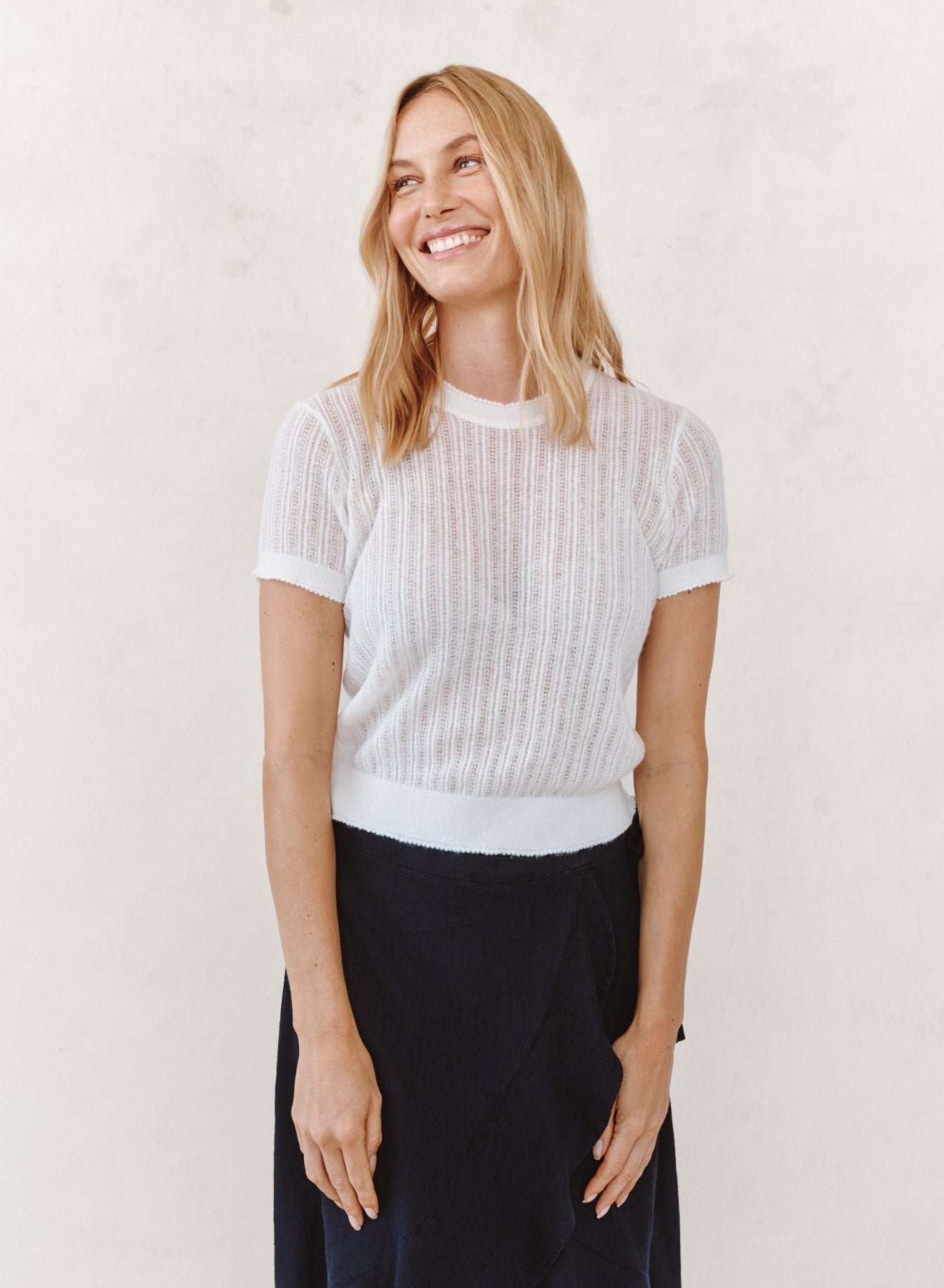 B2650-K85-304 - SHORT SLEEVE SWEATER TOP