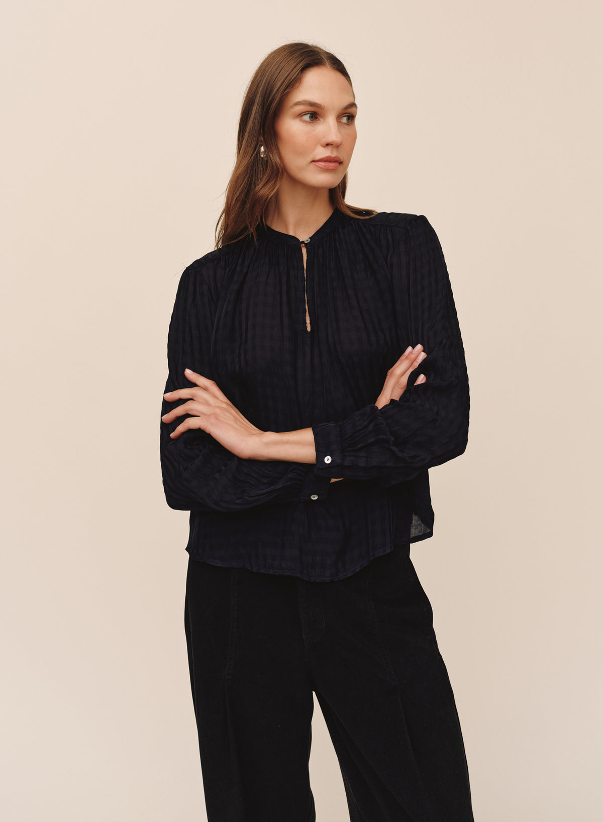 B20227-L65-302 - LONG SLEEVE SHIRRED PULLOVER