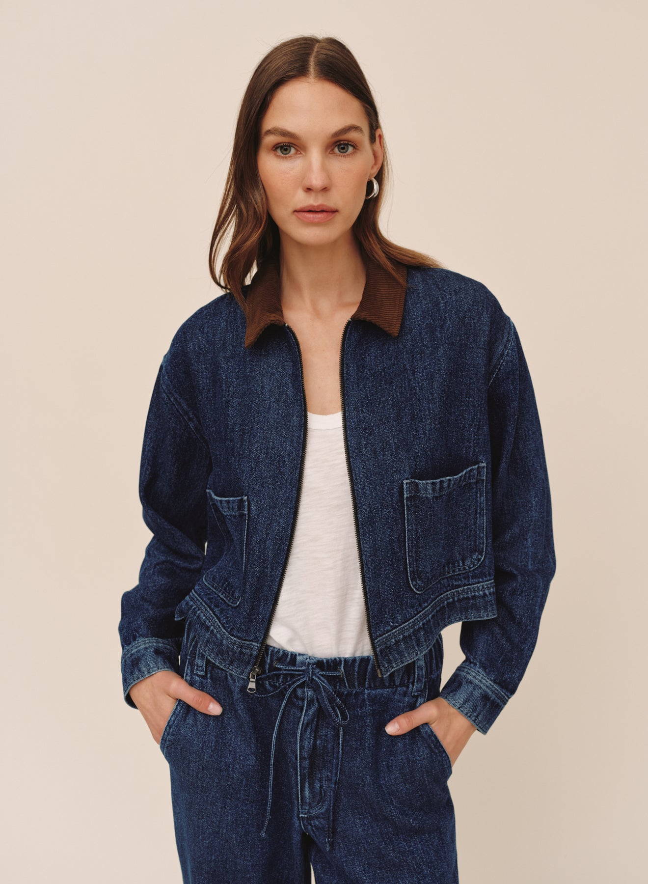 B20136-L67-005 - CROP ZIP UP BARN JACKET