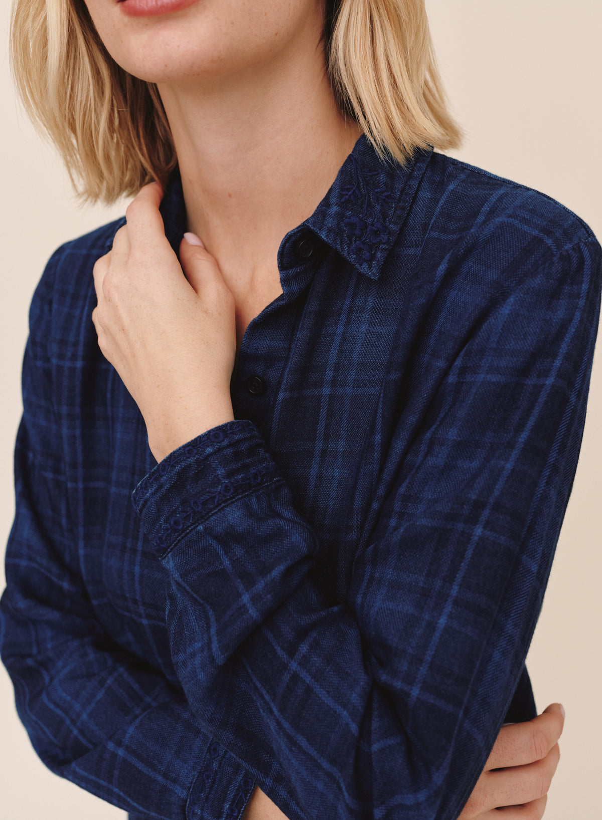 B20300-L80-007 - EMBROIDERED LONG SLEEVE SHIRT
