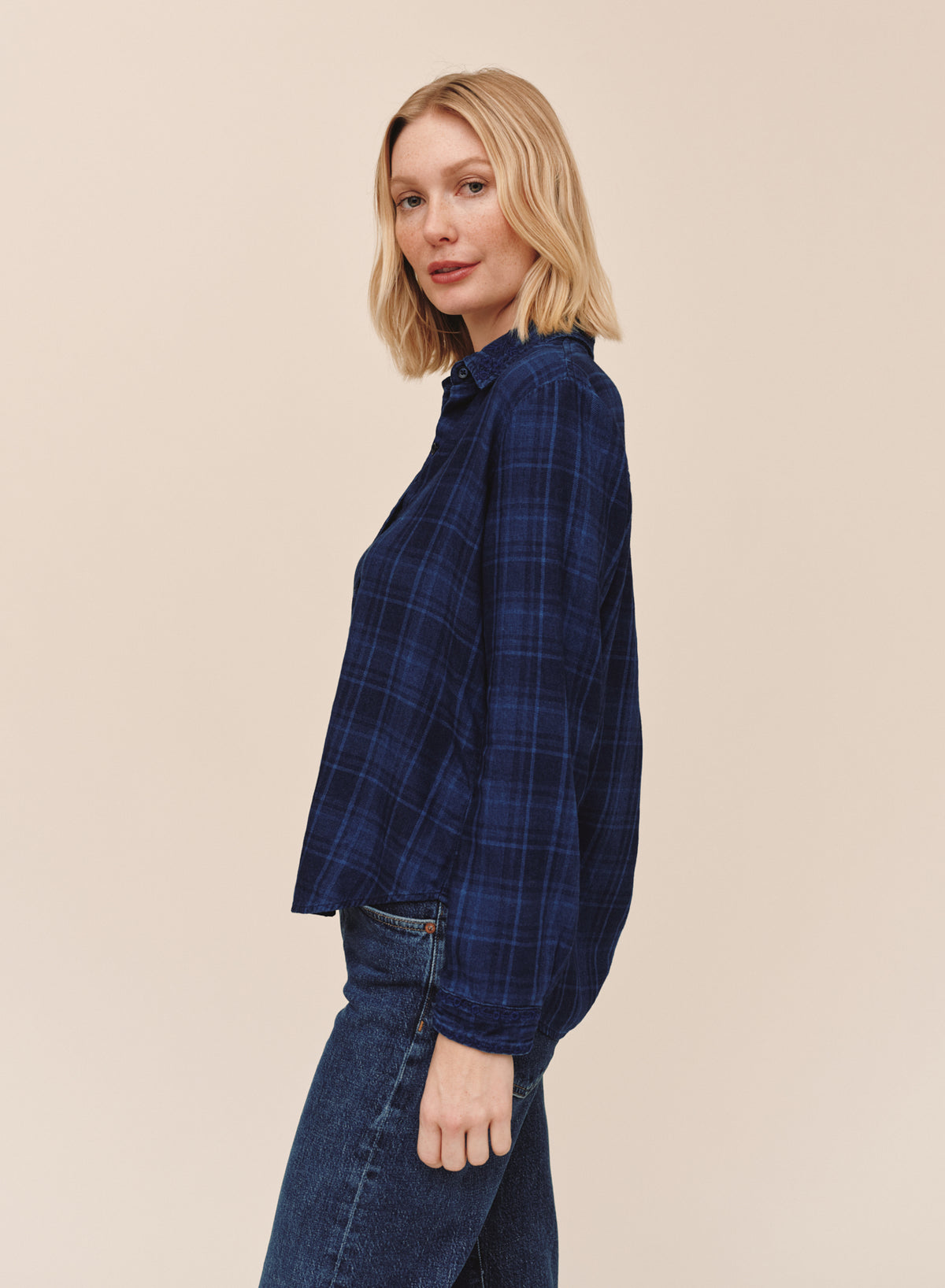 B20300-L80-007 - EMBROIDERED LONG SLEEVE SHIRT