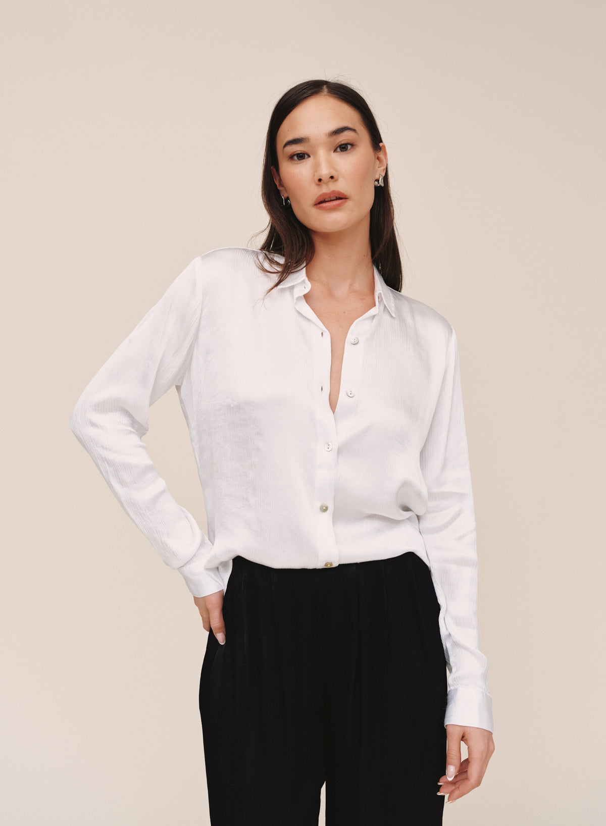 B20310-L72-302 - LON SLEEVE CLEAN BUTTON DOWN SHIRT