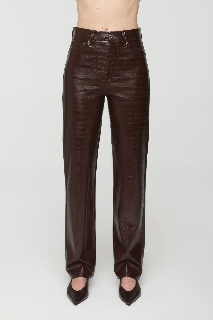 BURGUNDY CROC