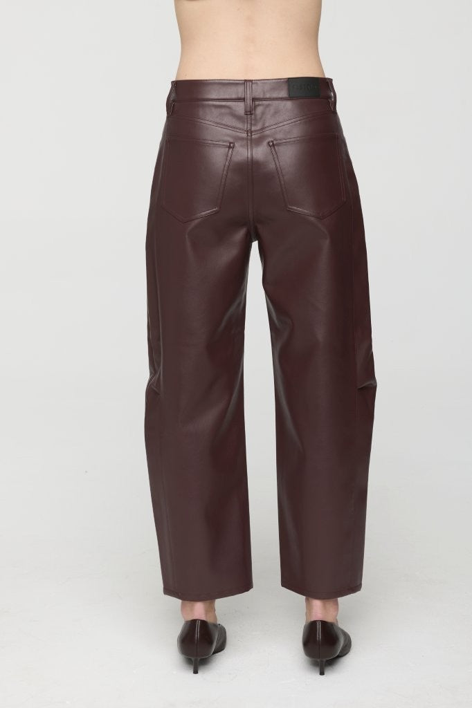 ELI HIGH RISE ARCHED LEG
