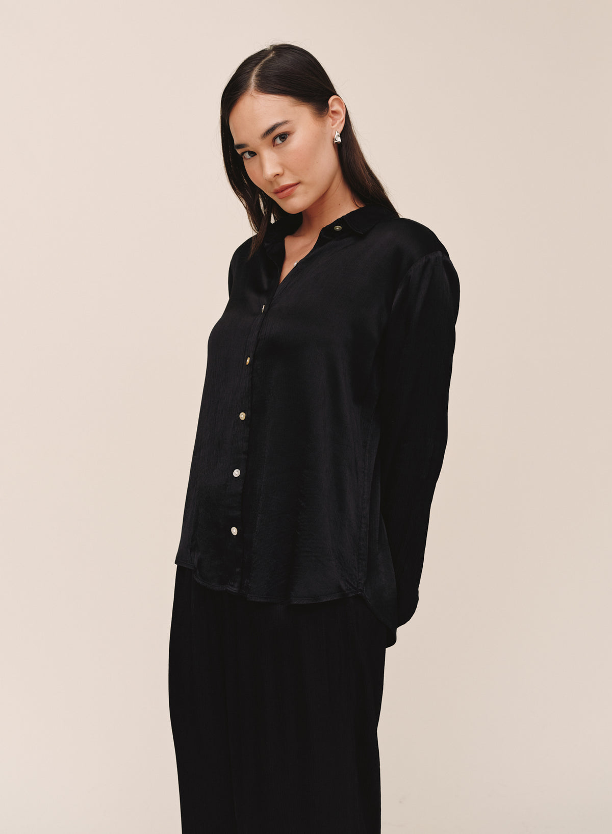 B20310-L72-302 - LON SLEEVE CLEAN BUTTON DOWN SHIRT