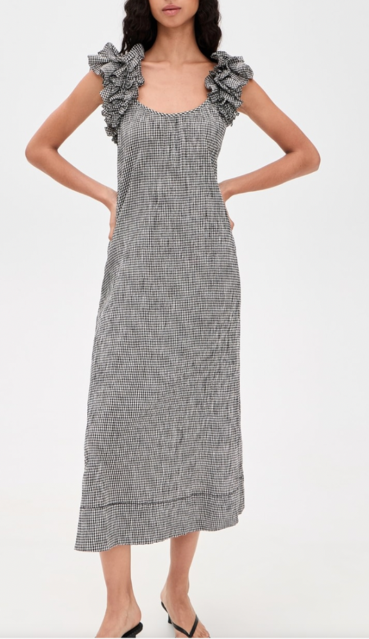 THE RUFFLE COVER UP