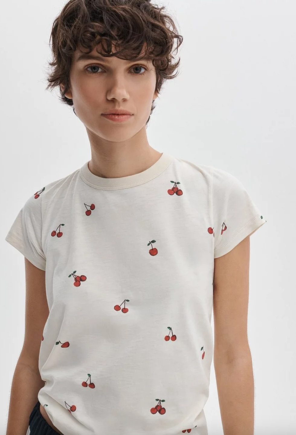 ALL OVER CHERRY TEE