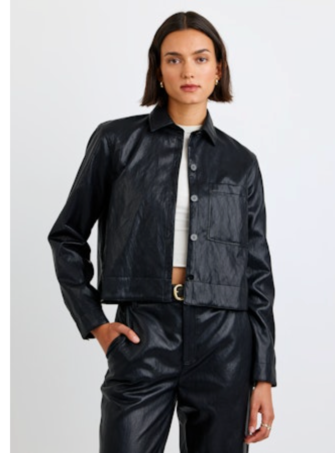 BD CROP POCKET BUTTON DOWN