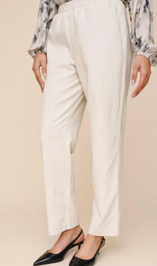 PULL ON ELASTIC WAIST FAUX LEATHER TROUSER