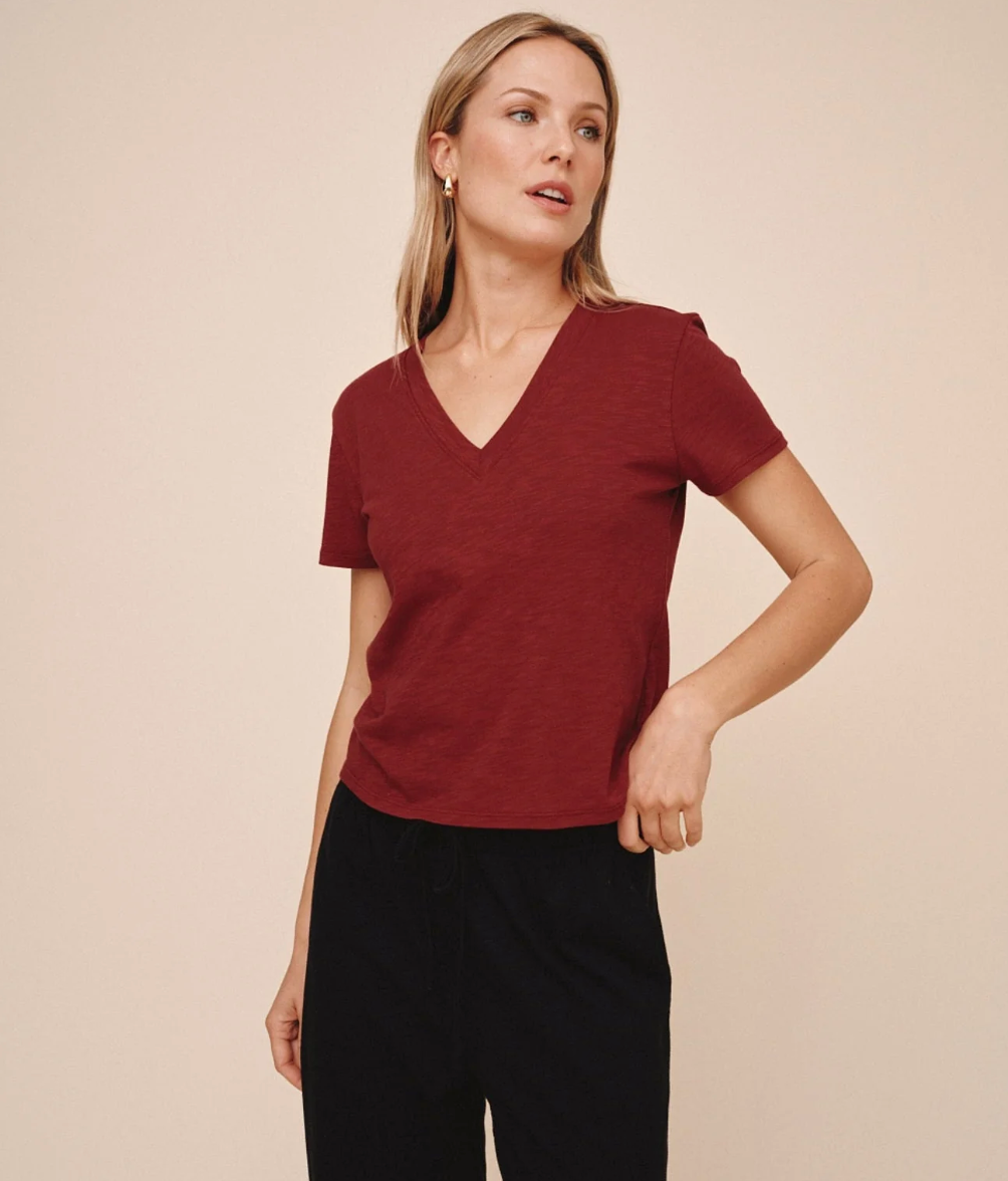 V-NECK TEE