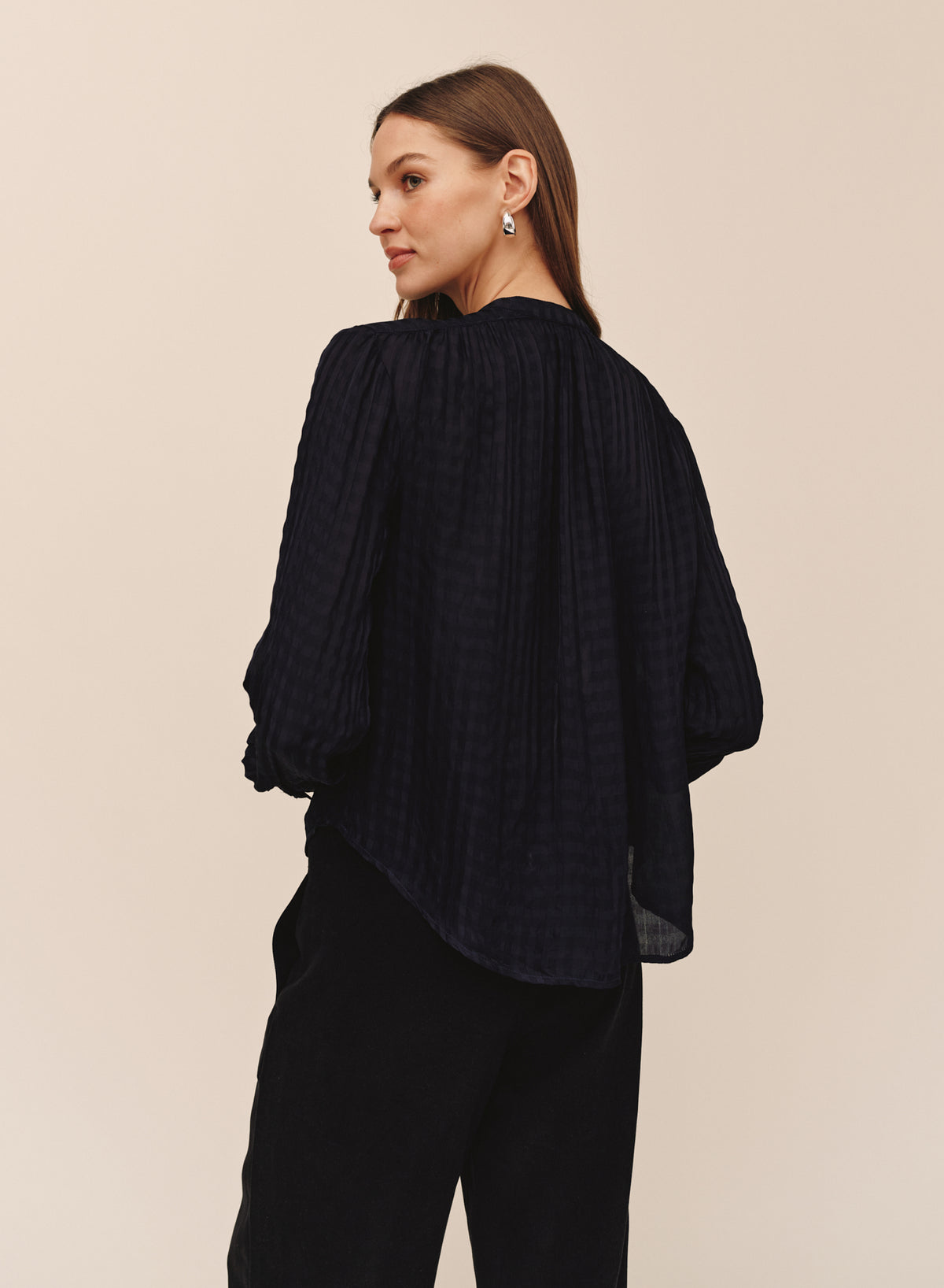 B20227-L65-302 - LONG SLEEVE SHIRRED PULLOVER