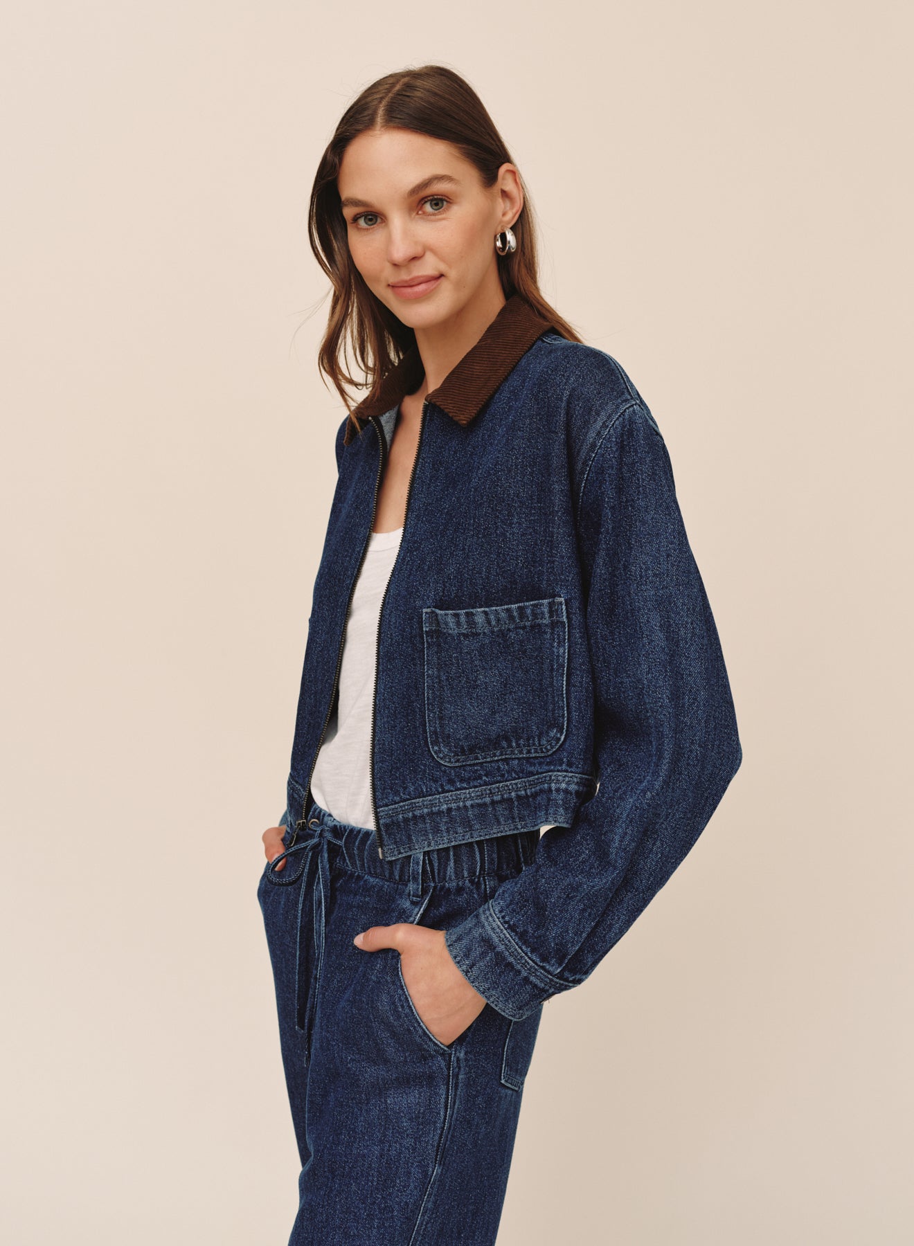 B20136-L67-005 - CROP ZIP UP BARN JACKET