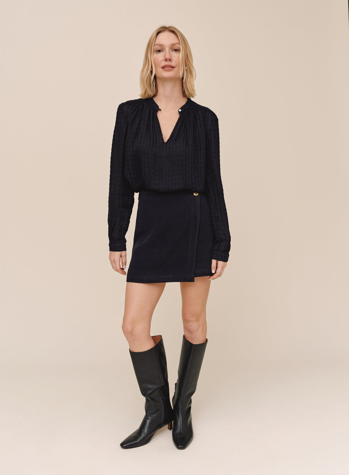 B2402-L65-302 - FLOWY RAGLAN SLEEVE SHIRT
