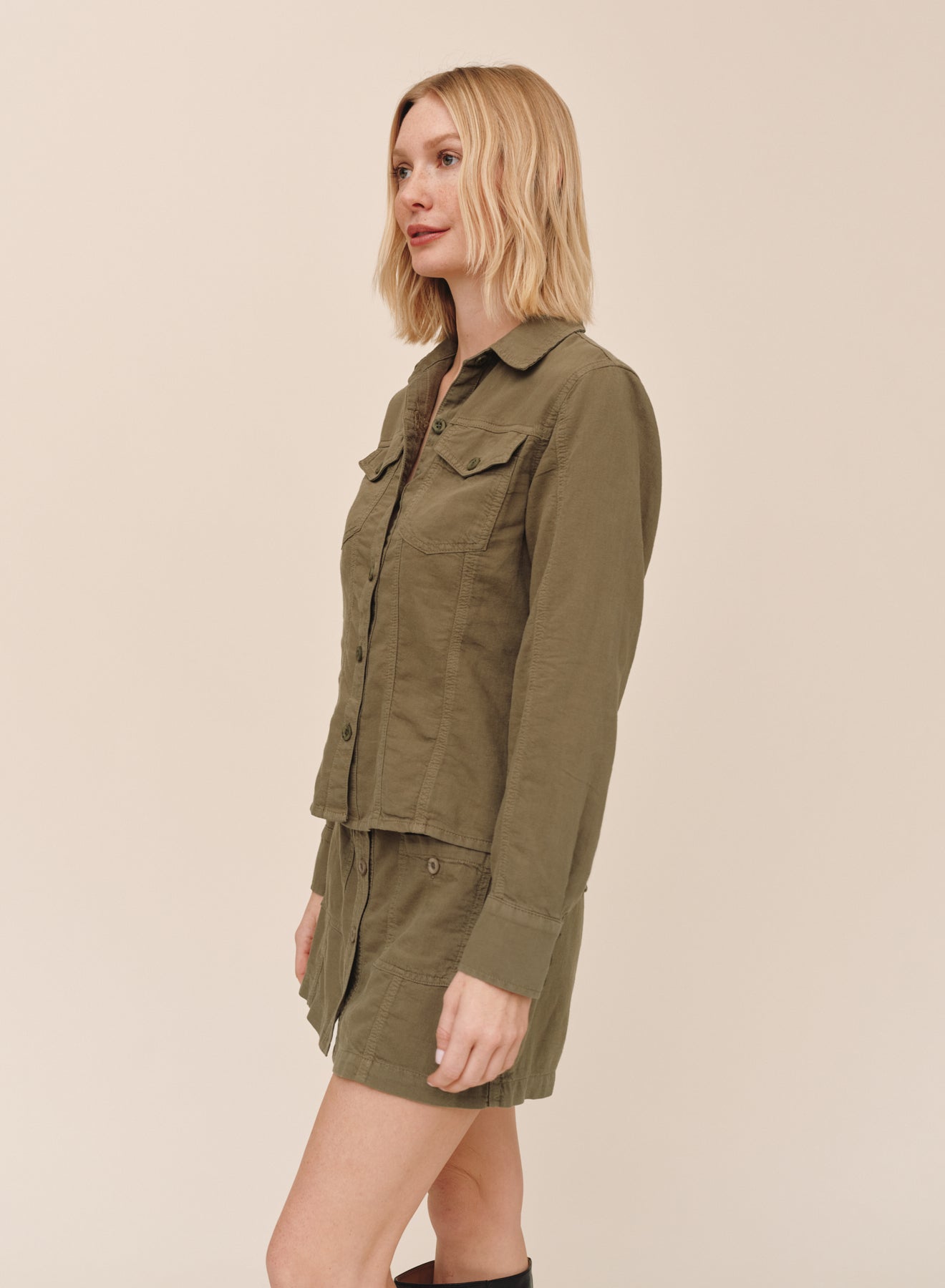 B20125-B71-302 - FITTED TRUCKER SHIRT