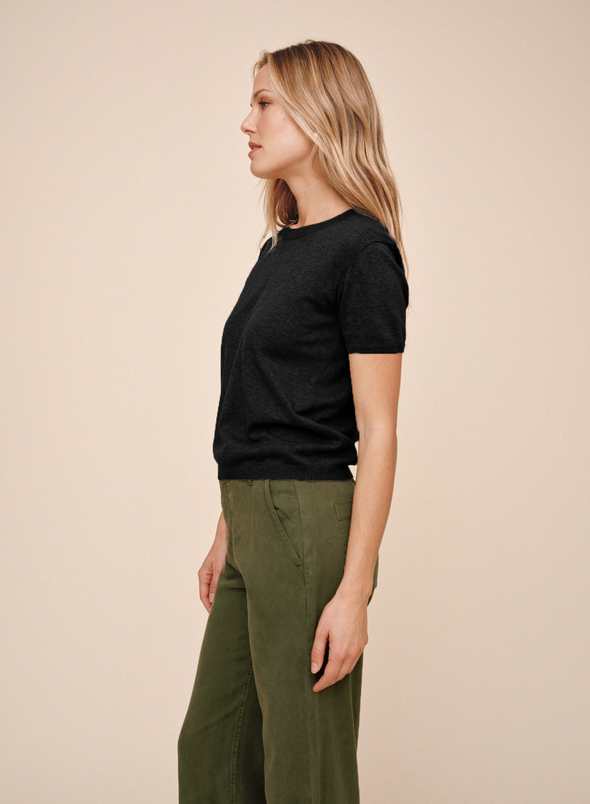 B4768-J54-304 - SHORT SLEEVE CREW NECK KNIT TOP
