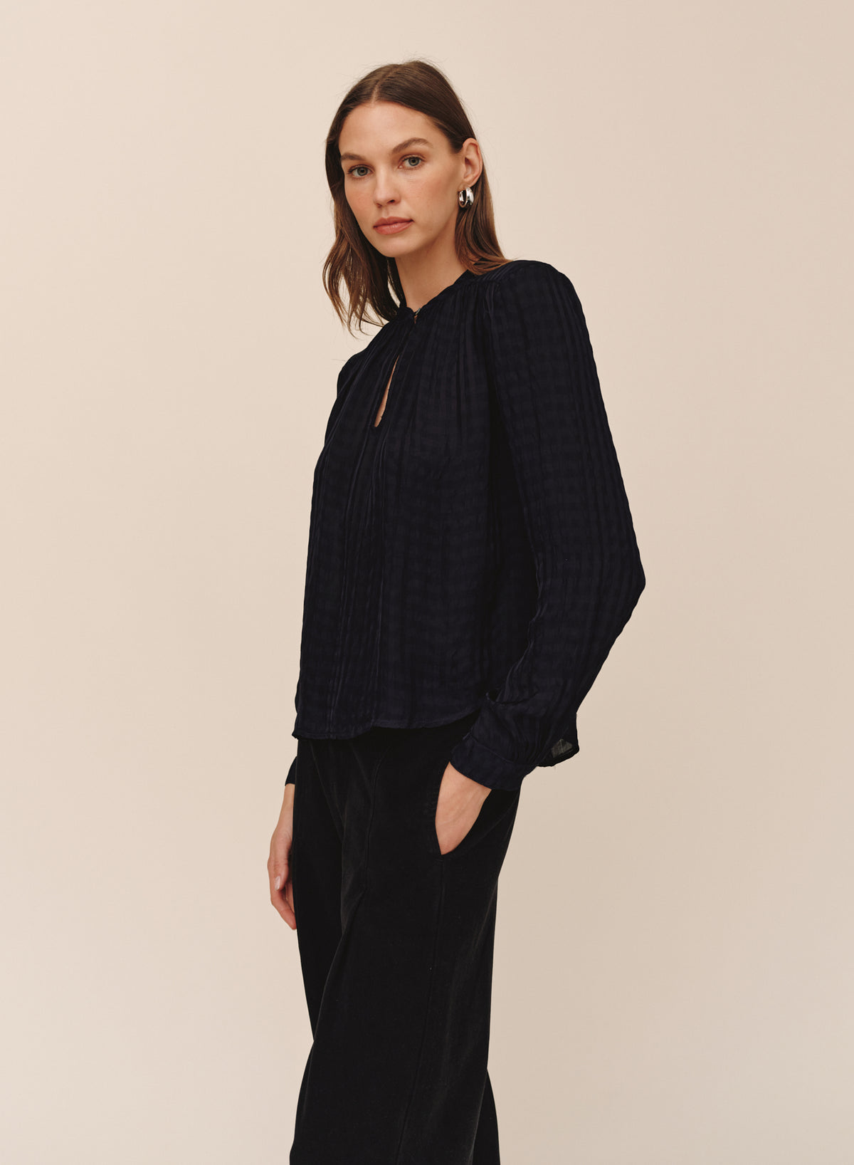 B20227-L65-302 - LONG SLEEVE SHIRRED PULLOVER