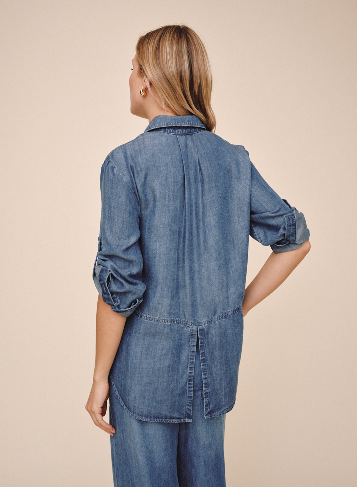 B2631-549-603 - SPLIT BACK BUTTON DOWN